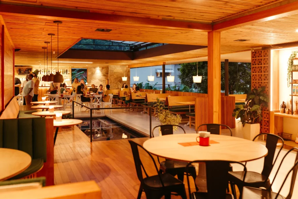 Aménagement de restaurant : quelles sont les normes ERP et d’accessibilité (PMR) obligatoires ?